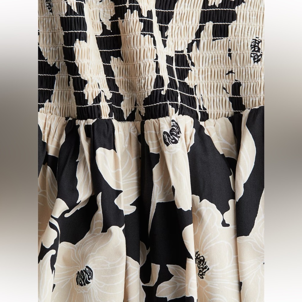 H&M Black and Cream Floral Smocked Maxi Dress - Picture 7 of 10
